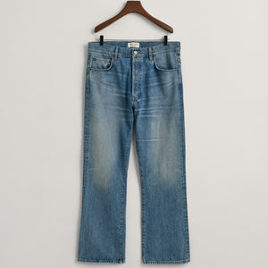 GANT Bootcut Jeans In Mid Blue - CNTRBND