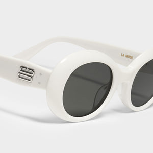 
                
                    Load image into Gallery viewer, Gentle Monster La Mode W2 Sunglasses In White - CNTRBND
                
            