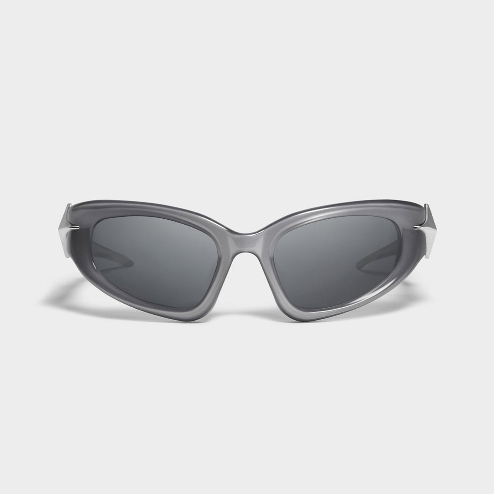 
                
                    Load image into Gallery viewer, Gentle Monster Paso G4 Sunglasses In Grey - CNTRBND
                
            