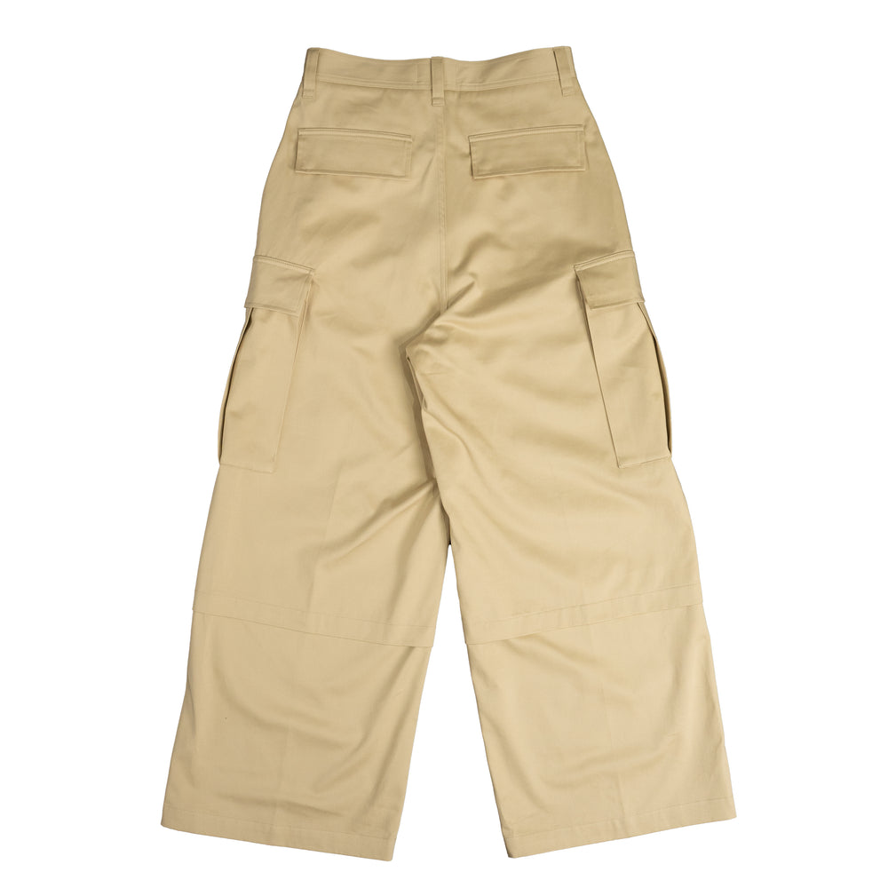 
                
                    Load image into Gallery viewer, AMI Cargo Worker Pants In Beige - CNTRBND
                
            