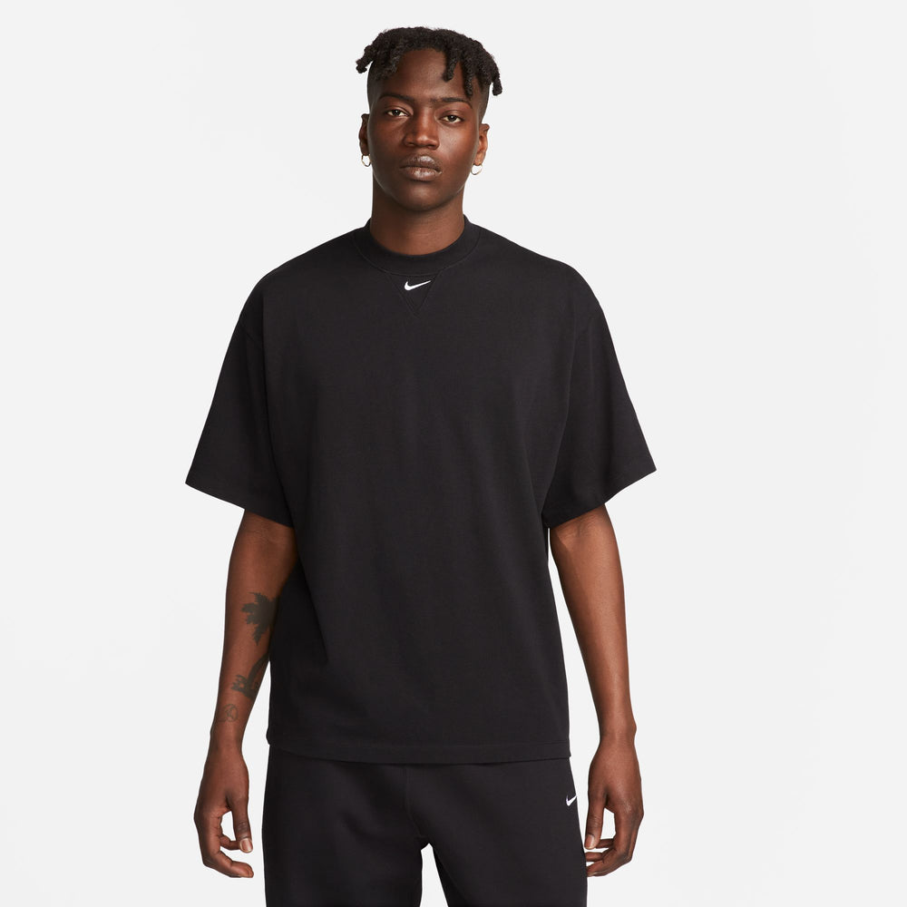 Nike Solo Swoosh T-Shirt In Black - CNTRBND