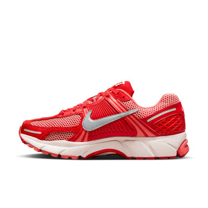 
                
                    Load image into Gallery viewer, Nike Zoom Vomero 5 Premium In University Red - CNTRBND
                
            