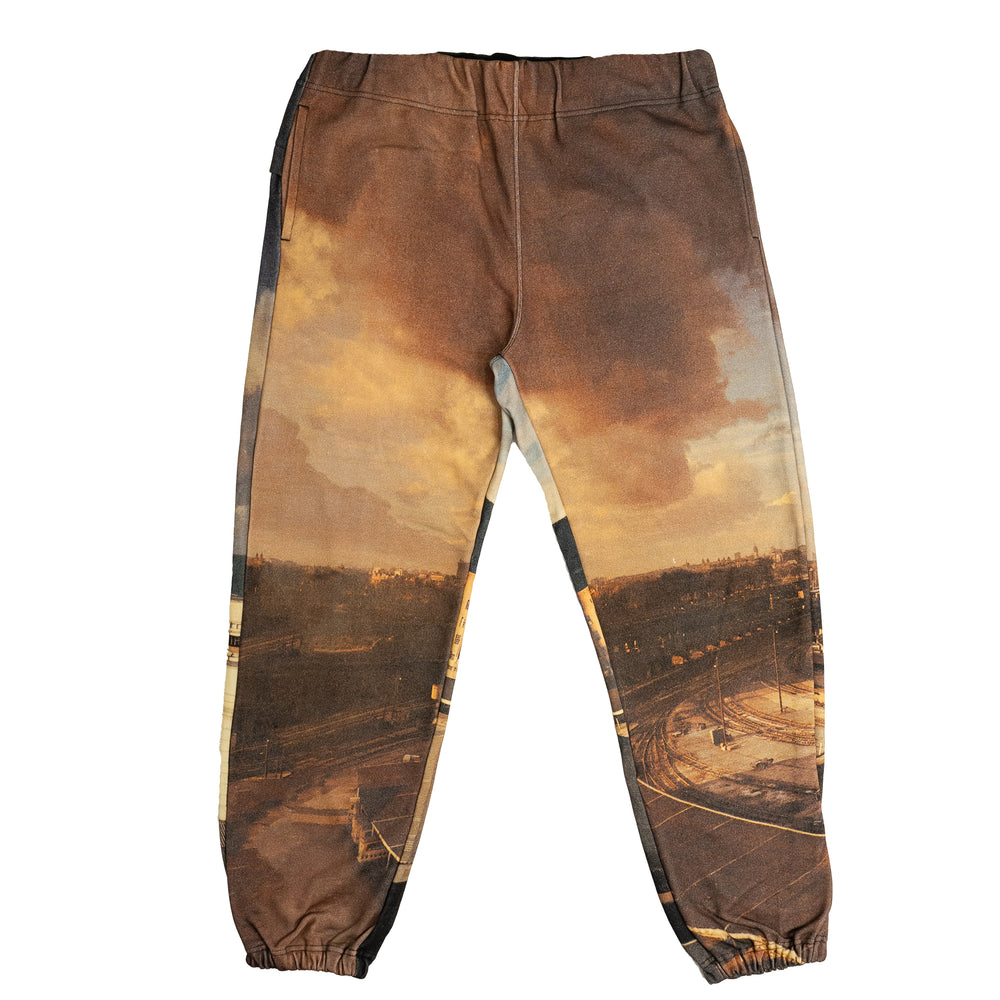 
                
                    Load image into Gallery viewer, UNDERCOVER Animals Sweatpants In Multi - CNTRBND
                
            