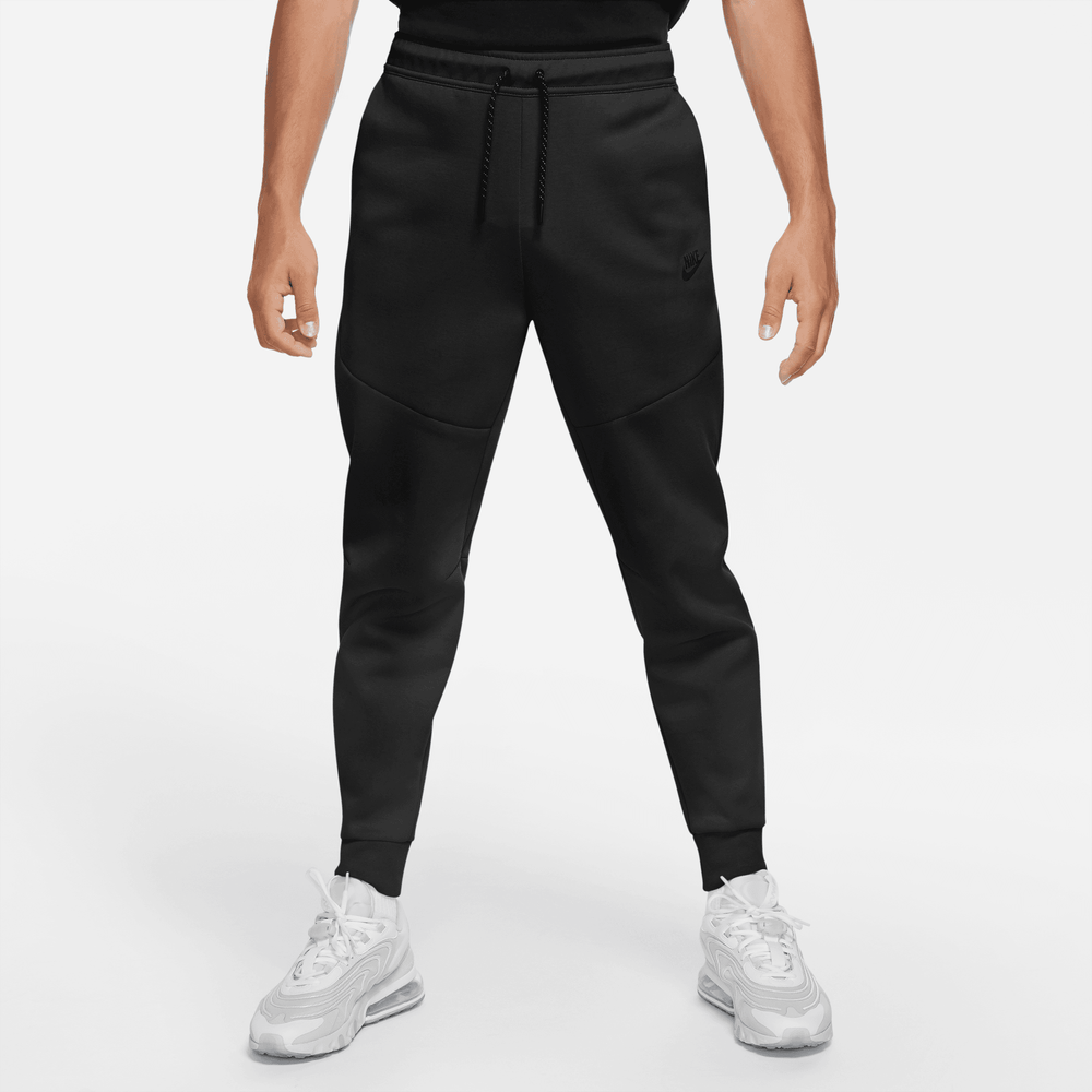 Nike Sportswear Tech Fleece In Black