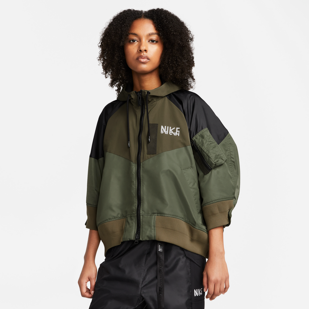 
                
                    Load image into Gallery viewer, Nike x Sacai Anorak In Cargo Khaki - CNTRBND
                
            