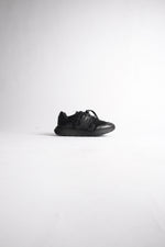 Marcelo Burlon Mae Running Sneakers In Black - CNTRBND